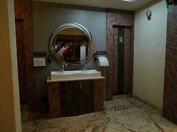 Hotel Banaras Palace