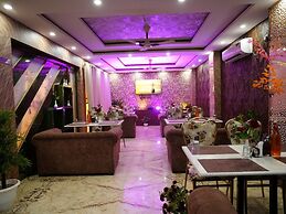 Hotel Banaras Palace