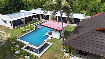 Bluewaves Hostel & Villa Panagsama by Hiverooms