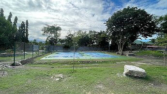 Bluewaves Hostel & Villa Panagsama by Hiverooms