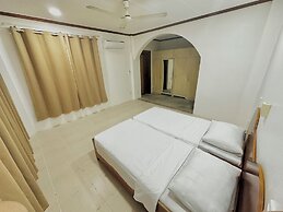 Bluewaves Hostel & Villa Panagsama by Hiverooms