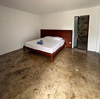 Bluewaves Hostel & Villa Panagsama by Hiverooms