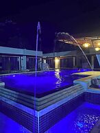 Bluewaves Hostel & Villa Panagsama by Hiverooms