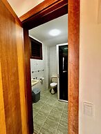 Bluewaves Hostel & Villa Panagsama by Hiverooms