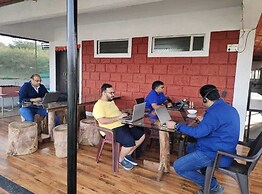 Manshas High-5 Resort