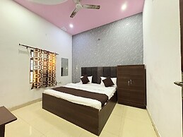 The Grand Plaza Agra