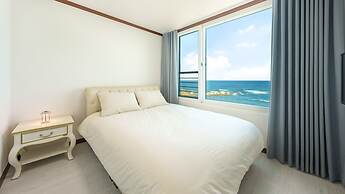 Goseong Beach Jin Spa Pension
