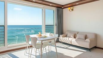 Goseong Beach Jin Spa Pension