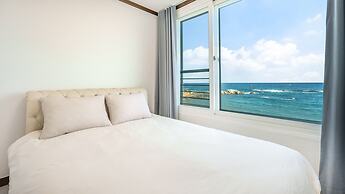 Goseong Beach Jin Spa Pension