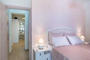 Contessa Elli Residences