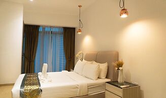 Moonway Luxury Suites At Eaton Residence