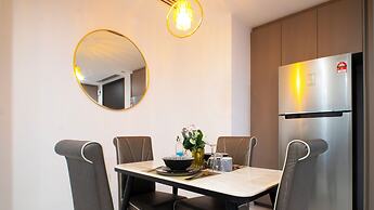 Moonway Luxury Suites At Eaton Residence