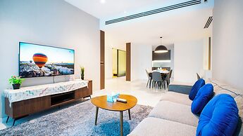 Moonway Luxury Suites At Eaton Residence