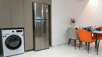 Moonway Luxury Suites At Eaton Residence