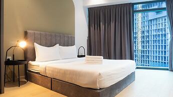 Moonway Luxury Suites At Eaton Residence