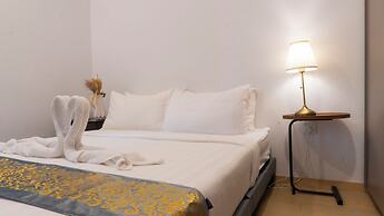 Moonway Luxury Suites At Eaton Residence