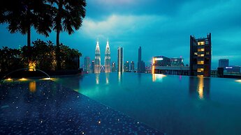 Moonway Luxury Suites At Eaton Residence