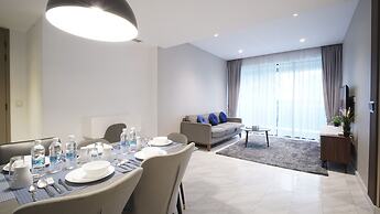 Moonway Luxury Suites At Eaton Residence