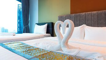 Moonway Luxury Suites At Eaton Residence