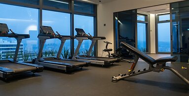 Moonway Luxury Suites At Eaton Residence