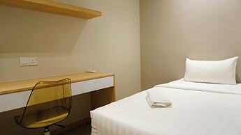 Moonway Luxury Suites At Eaton Residence