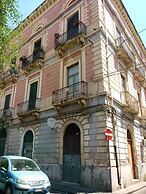 Central Station House Daniele