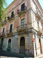 Central Station House Daniele