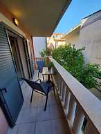 Sior Dionysios Apartments