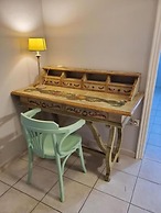 Sior Dionysios Apartments