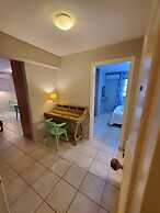 Sior Dionysios Apartments