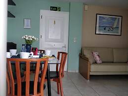 Sior Dionysios Apartments