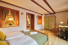 Vincent Old Town Apartments