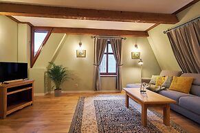 Vincent Old Town Apartments