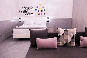 A un passo dal Castello Maschio Angioino