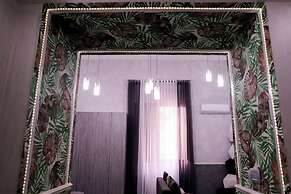 A un passo dal Castello Maschio Angioino