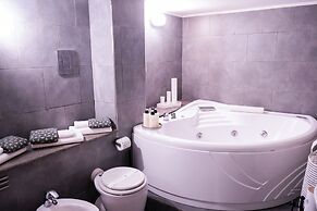 A un passo dal Castello Maschio Angioino