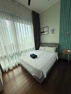 Grand Lumia Suite At Opus Residence