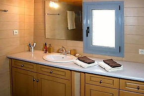 Villa Eleni - Private Pool Retreat Near Kardamili