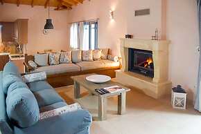 Villa Eleni - Private Pool Retreat Near Kardamili