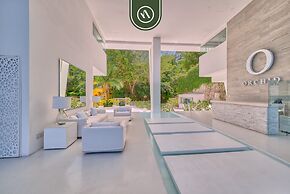 1BR Condo Near to Beach