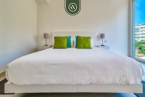 1BR Condo Near to Beach