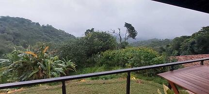 Ella Nine Peaks (Araliya Villa & The Club House)