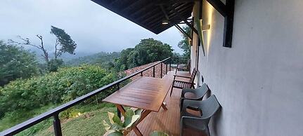 Ella Nine Peaks (Araliya Villa & The Club House)