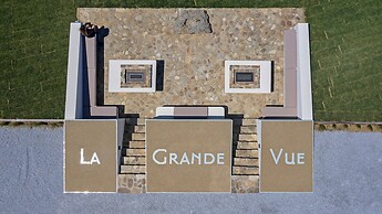 La Grande Vue Private Villas