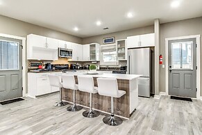 Private Pool & Game Room: Home Near Savannah