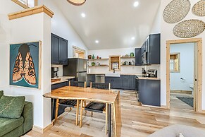 Remote Home w/ Deck & Grill in Scenic Tuckasegee!