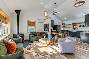 Remote Home w/ Deck & Grill in Scenic Tuckasegee!