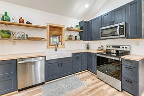 Remote Home w/ Deck & Grill in Scenic Tuckasegee!