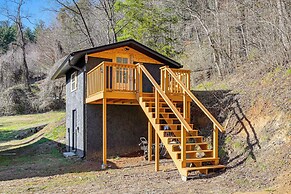Remote Home w/ Deck & Grill in Scenic Tuckasegee!