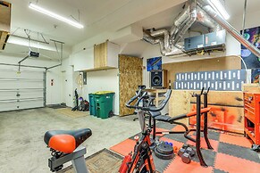 Walk to Mcmenamins Edgefield: Inviting Townhome!